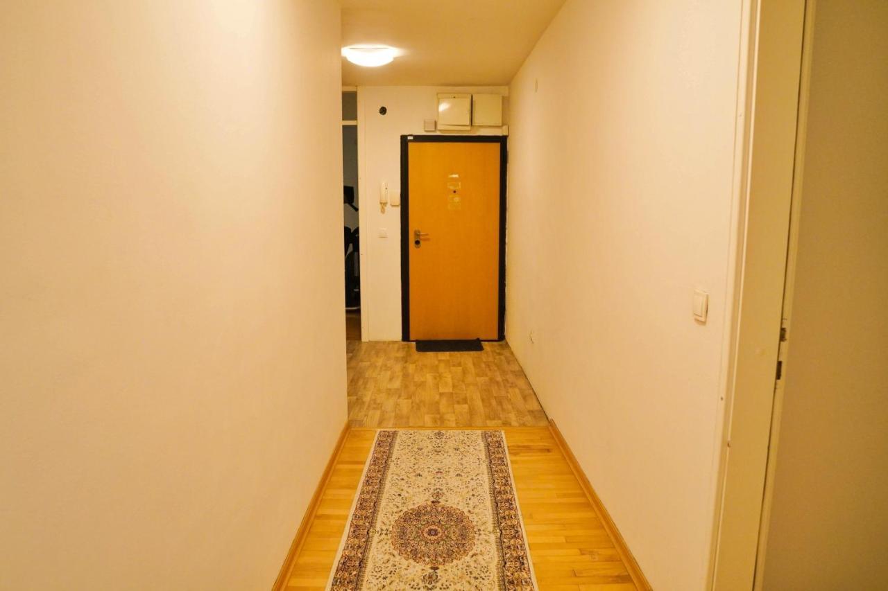 City Center Grand Apartment - Three-Bedroom, Free Parking Sarajevo Extérieur photo