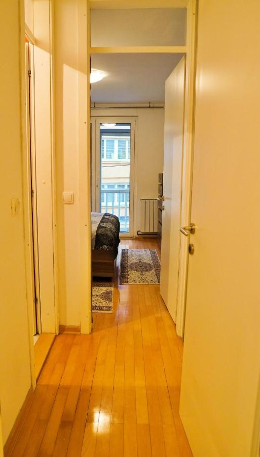 City Center Grand Apartment - Three-Bedroom, Free Parking Sarajevo Extérieur photo