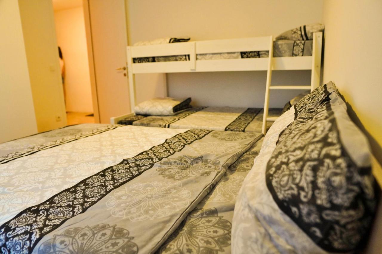 City Center Grand Apartment - Three-Bedroom, Free Parking Sarajevo Extérieur photo