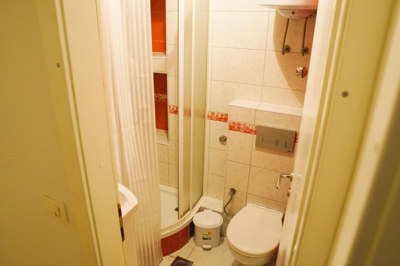 City Center Grand Apartment - Three-Bedroom, Free Parking Sarajevo Extérieur photo